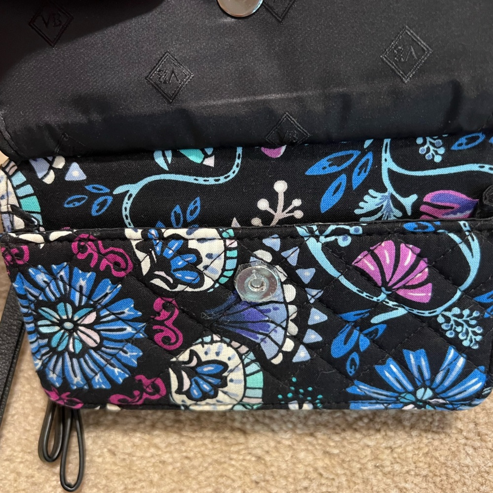 Vera Bradley Multicolor Floral Crossbody Bag - Picture 4 of 10